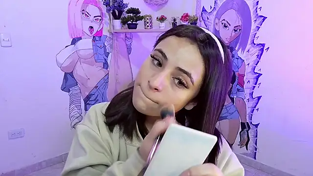 sofi lara28 online show from 04-07-26, 12:16