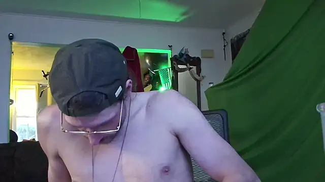 MasterDaddyCool online show from 10-20-25, 02:17