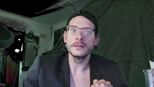 MasterDaddyCool online show from 10-22-25, 08:30