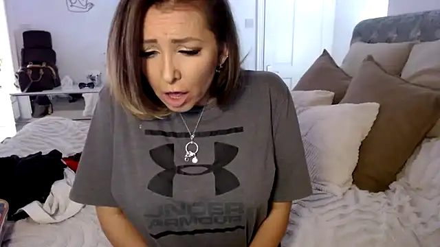 AngeleyesUK online show from 04-29-26, 11:00