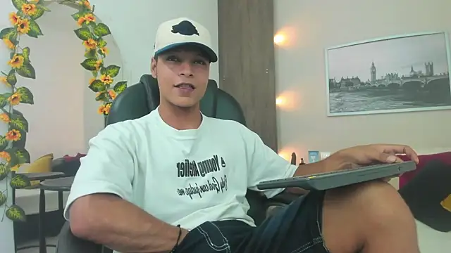 Ricky Owens1 online show from 11-25-25, 07:25