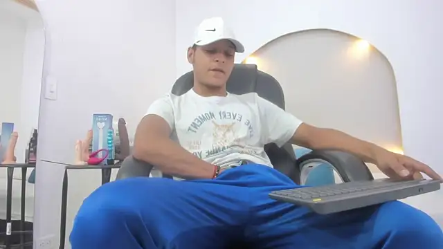 Ricky Owens1 online show from 12-02-25, 08:48