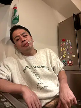 Snapshot of muut1215 chatting on 11-10-25, 04:17 muut1215 online show from 11-10-25, 04:17