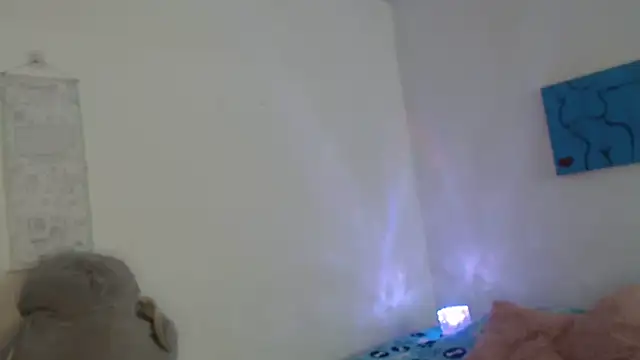 Victoria new online show from 10-04-25, 08:51