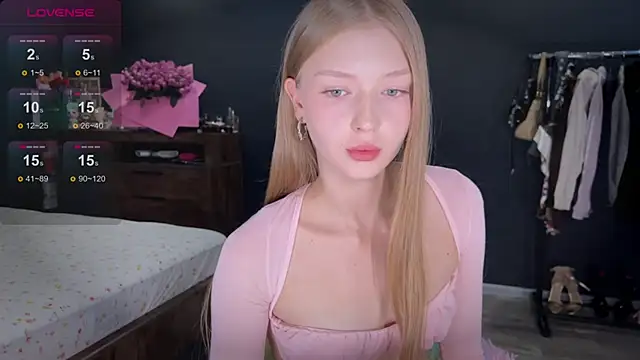 holylisssa online show from 10-05-25, 04:38