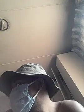 Snapshot of prefermaturedmommy chatting on 10-21-25, 09:43 prefermaturedmommy online show from 10-21-25, 09:43