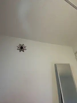 Snapshot of mandy222_ chatting on 10-12-25, 02:43 mandy222 online show from 10-12-25, 02:43