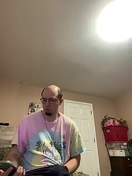 Travis746 online show from 04-18-26, 05:06