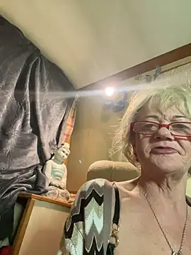 ladyboatlady online show from 03-06-26, 07:54