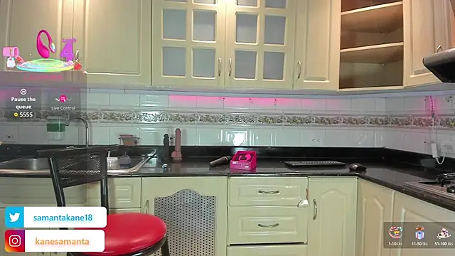 Snapshot of SamantaKane chatting on 10-11-25, 03:28 SamantaKane online show from 10-11-25, 03:28