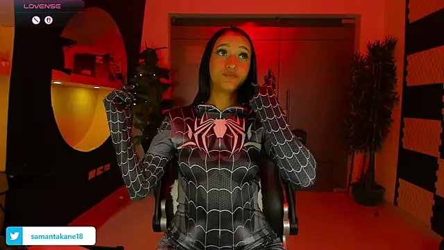 Snapshot of SamantaKane chatting on 11-02-25, 03:42 SamantaKane online show from 11-02-25, 03:42