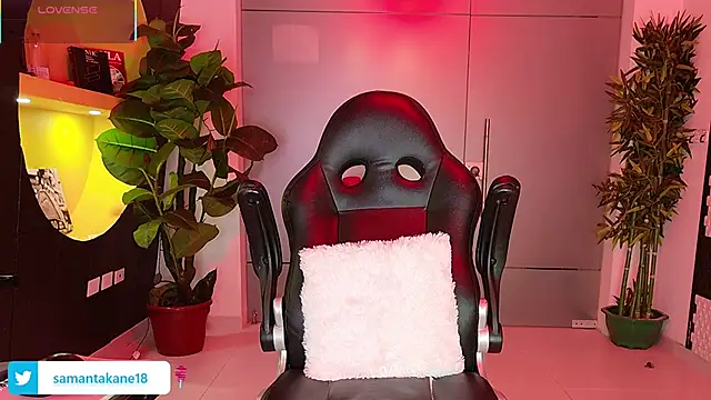 Snapshot of SamantaKane chatting on 11-21-25, 03:38 SamantaKane online show from 11-21-25, 03:38