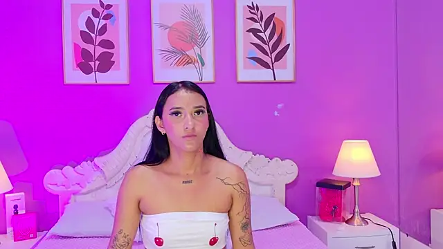 Snapshot of SamantaKane chatting on 02-06-26, 03:55 SamantaKane online show from 02-06-26, 03:55