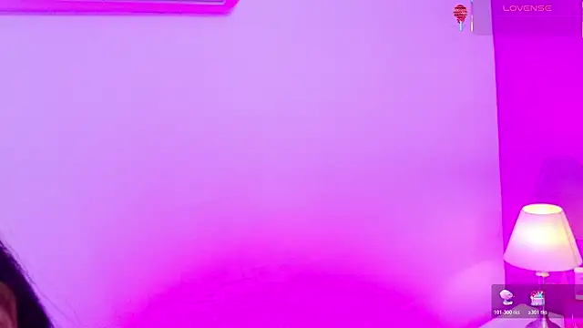 Snapshot of SamantaKane chatting on 02-13-26, 03:46 SamantaKane online show from 02-13-26, 03:46