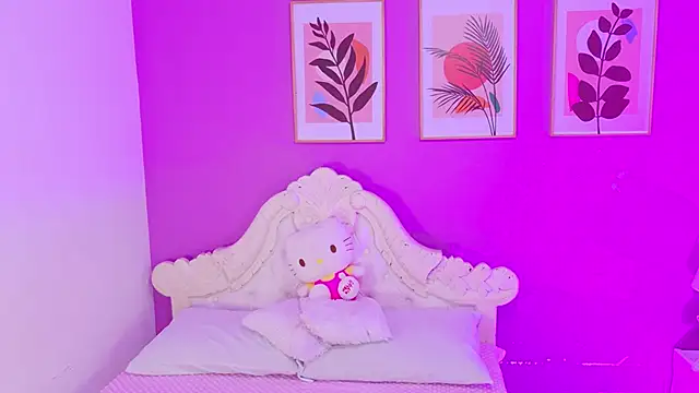 SamantaKane online show from 04-15-26, 03:57