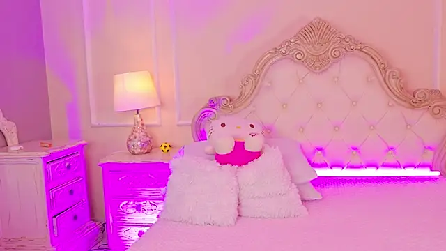 Snapshot of SamantaKane chatting on 07-16-26, 03:56 SamantaKane online show from 07-16-26, 03:56