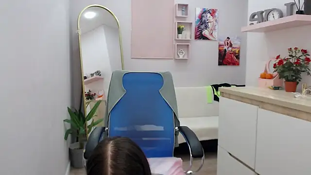 muriel elvin online show from 12-18-25, 06:41