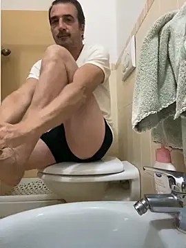 Snapshot of sasatimido chatting on 10-31-25, 05:19 sasatimido online show from 10-31-25, 05:19