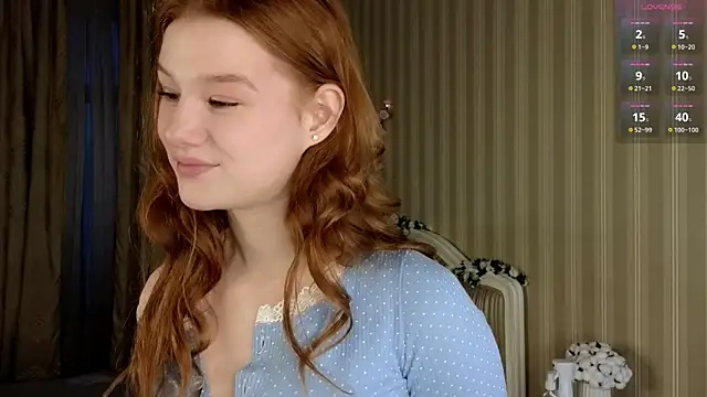 Juuulia  online show from 12-22-25, 12:46