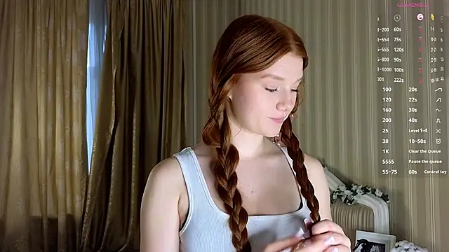 Snapshot of Juuulia_ chatting on 04-01-26, 02:03 Juuulia online show from 04-01-26, 02:03
