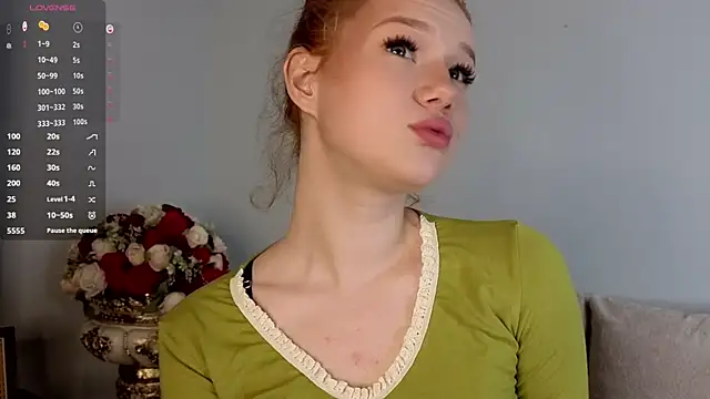 Snapshot of Juuulia_ chatting on 07-16-26, 01:17 Juuulia online show from 07-16-26, 01:17