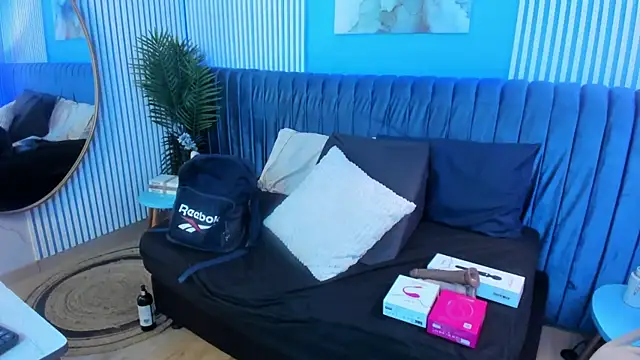 bellarivera  online show from 10-30-25, 07:25