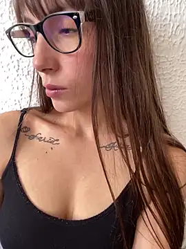 Snapshot of paula_miler1 chatting on 06-30-26, 03:46 paula miler1 online show from 06-30-26, 03:46