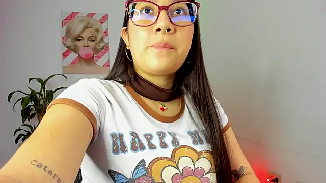 Snapshot of rouse_red chatting on 11-05-25, 09:15 rouse red online show from 11-05-25, 09:15