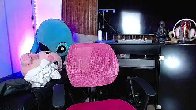 Snapshot of briamhoconor_xh chatting on 11-26-25, 02:01 briamhoconor xh online show from 11-26-25, 02:01