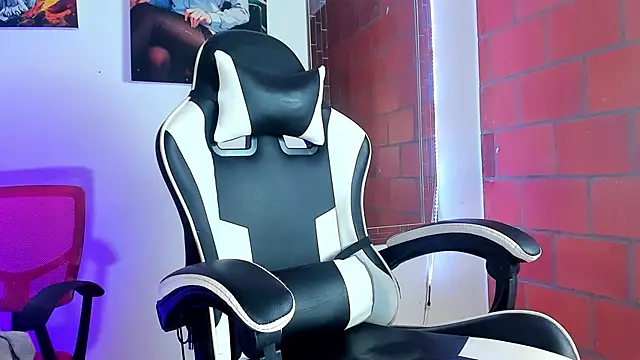 briamhoconor xh online show from 03-19-26, 04:49