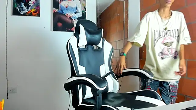 briamhoconor xh online show from 03-24-26, 05:45