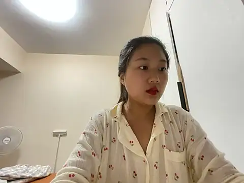 Snapshot of xena0501 chatting on 09-27-25, 12:32 xena0501 online show from 09-27-25, 12:32