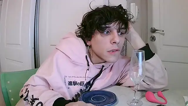 Snapshot of f3lifeliz chatting on 10-05-25, 09:24 f3lifeliz online show from 10-05-25, 09:24