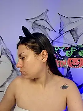 AmaiaSalvatore online show from 11-01-25, 09:06