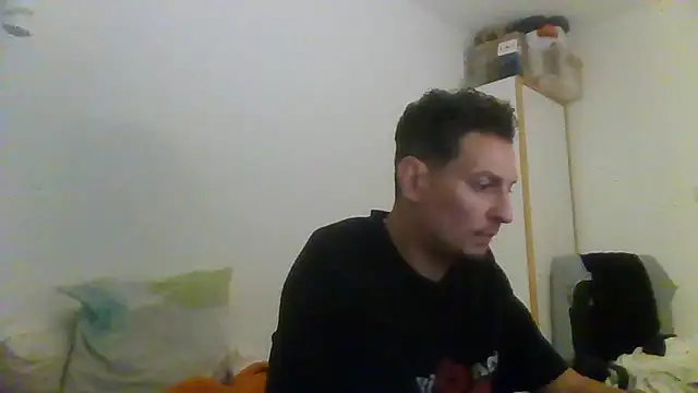 Snapshot of ARTANIS20 chatting on 09-12-25, 09:53 ARTANIS20 online show from 09-12-25, 09:53