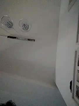 Snapshot of ARTANIS20 chatting on 10-05-25, 05:06 ARTANIS20 online show from 10-05-25, 05:06