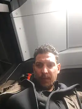 Snapshot of ARTANIS20 chatting on 10-10-25, 10:53 ARTANIS20 online show from 10-10-25, 10:53