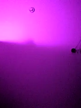 Snapshot of ARTANIS20 chatting on 11-25-25, 03:50 ARTANIS20 online show from 11-25-25, 03:50