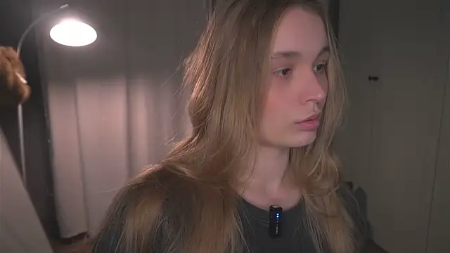 lisa schiele online show from 04-06-26, 08:32