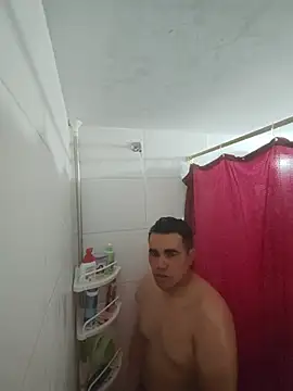 Snapshot of 2025-DANIEL chatting on 07-15-26, 01:22 2025-DANIEL online show from 07-15-26, 01:22