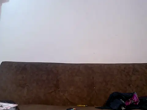 Snapshot of raritto chatting on 04-01-26, 01:23 raritto online show from 04-01-26, 01:23