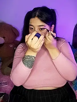 Snapshot of kittenFreyja_ chatting on 09-23-25, 08:56 kittenFreyja online show from 09-23-25, 08:56