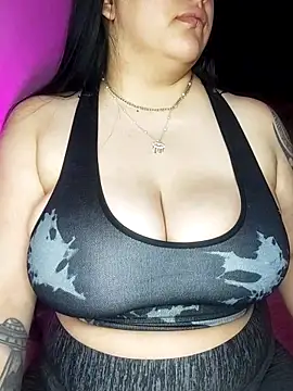 Snapshot of kittenFreyja_ chatting on 10-06-25, 11:46 kittenFreyja online show from 10-06-25, 11:46