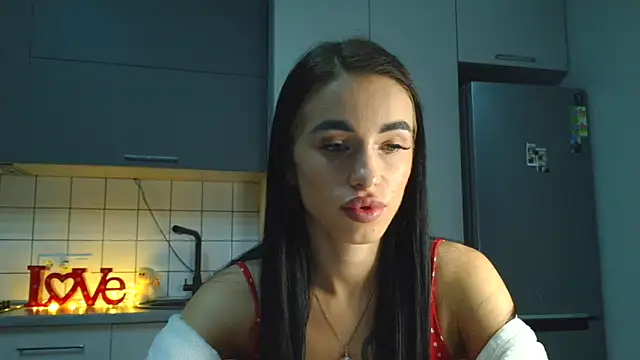 Snapshot of EvaMelnik chatting on 09-12-25, 05:02 EvaMelnik online show from 09-12-25, 05:02