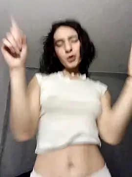 Snapshot of LuaBusch chatting on 12-03-25, 12:40 LuaBusch online show from 12-03-25, 12:40