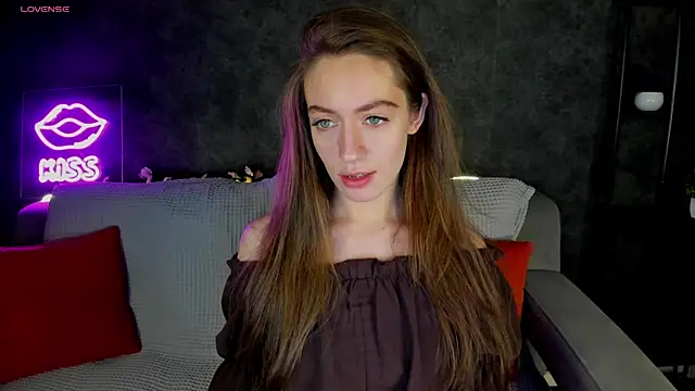 Agnes Wells online show from 04-03-26, 01:03