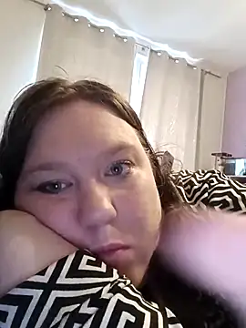 Feuchtekitty92xh online show from 10-15-25, 08:47