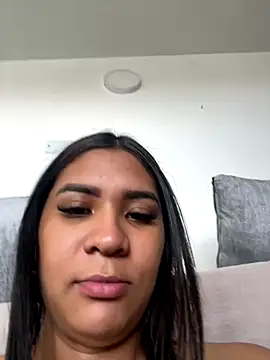 Penelophe01 online show from 10-23-25, 05:12