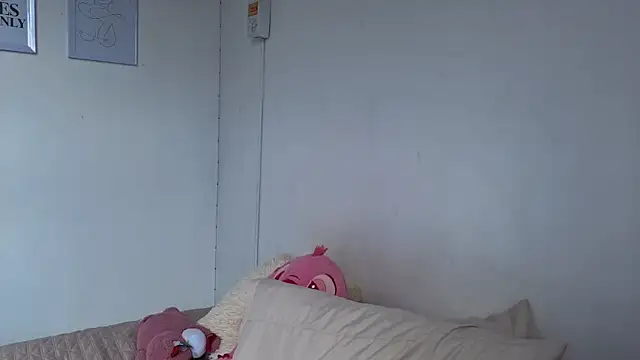 Penelophe01 online show from 02-15-26, 06:59