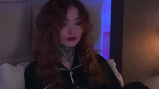 AriWild online show from 02-27-26, 04:34